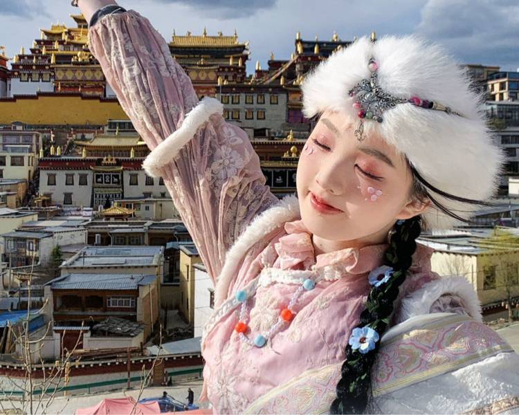 艺人背景图