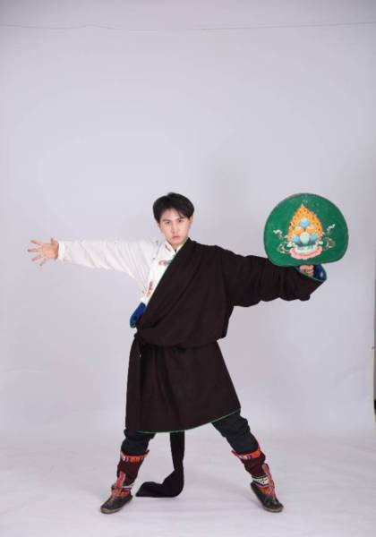推荐艺人