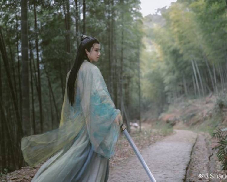 艺人背景图