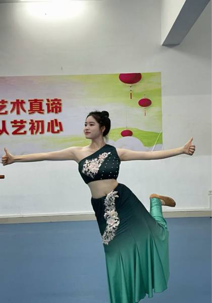 推荐艺人