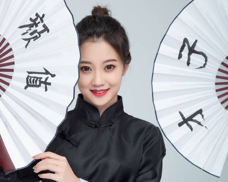 艺人背景图
