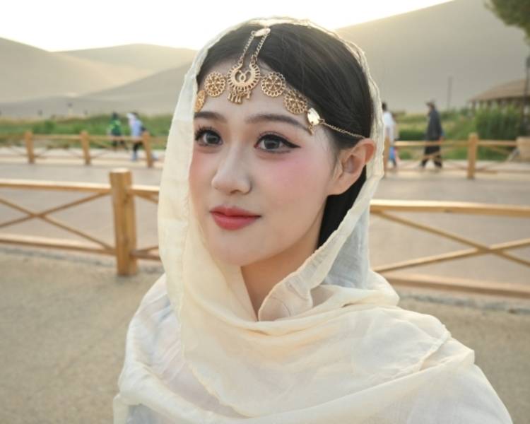 艺人背景图
