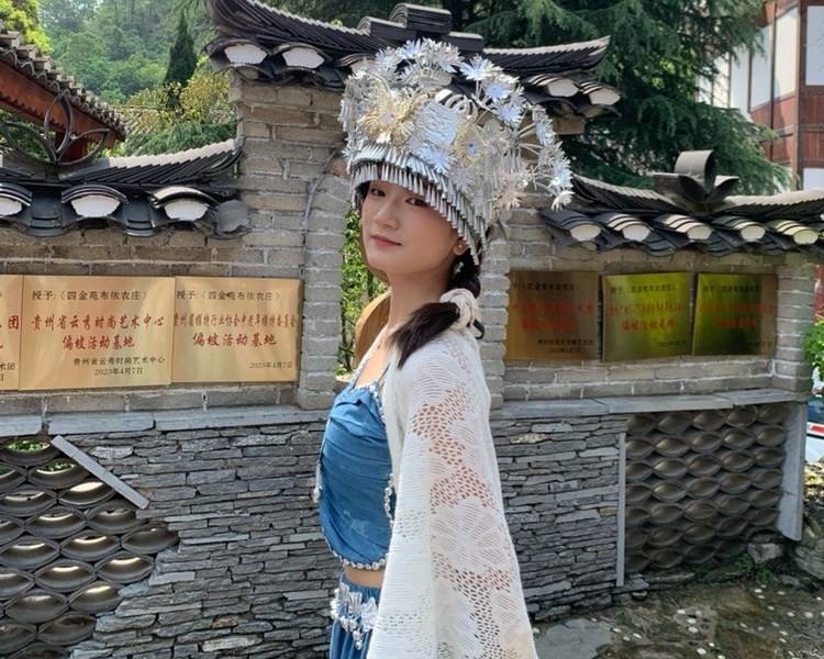 艺人背景图