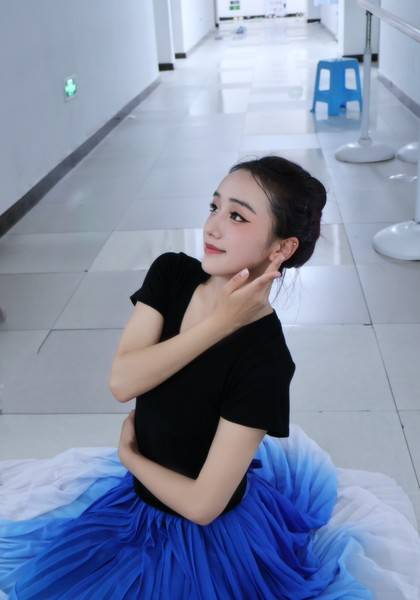 推荐艺人