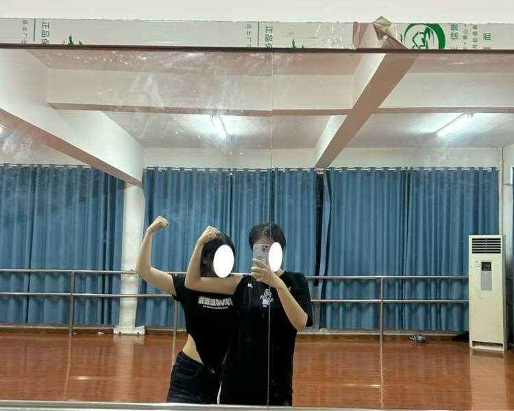 艺人背景图