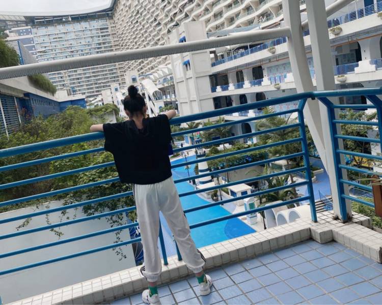 艺人背景图