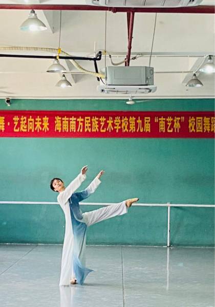 推荐艺人