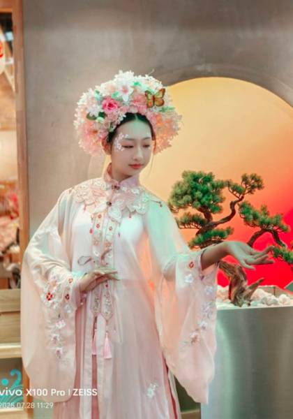推荐艺人