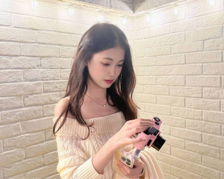 艺人背景图