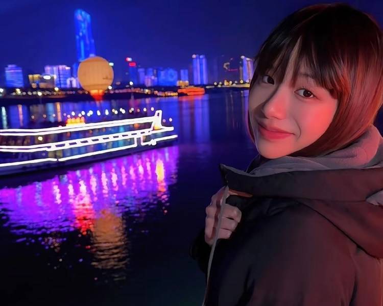 艺人背景图