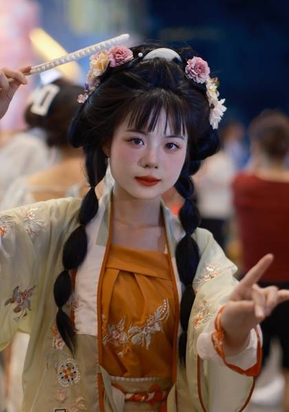 推荐艺人