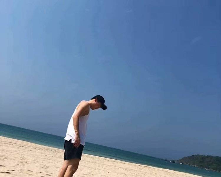 艺人背景图