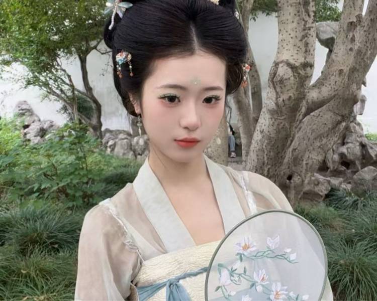 艺人背景图