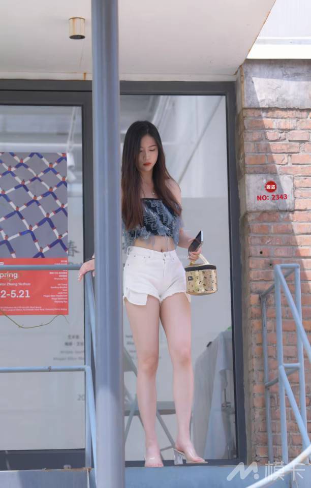 通告图片