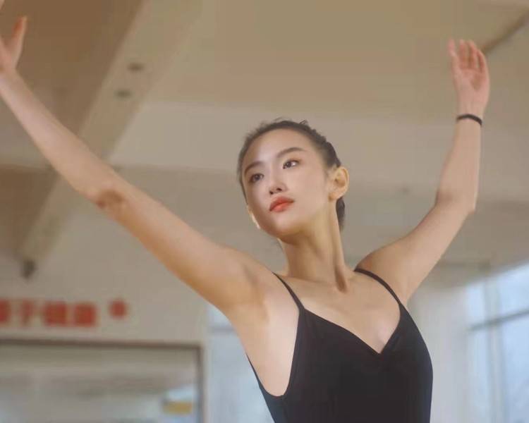 艺人背景图
