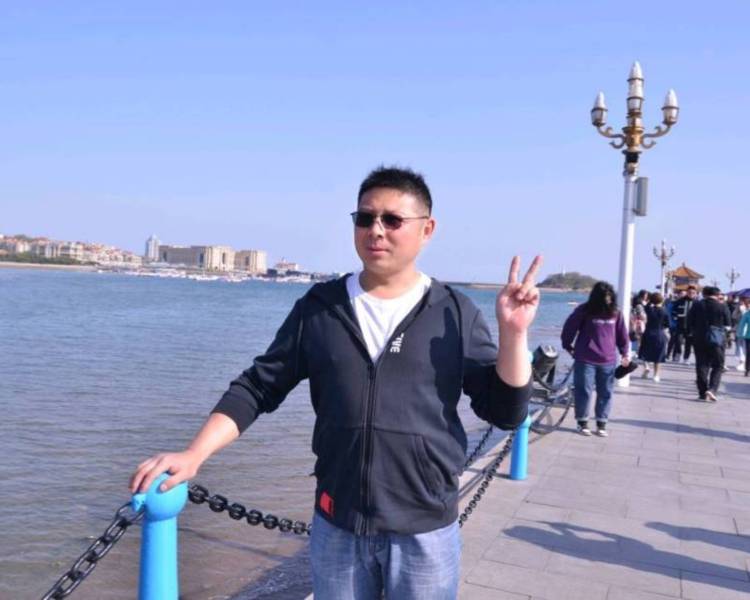 艺人背景图