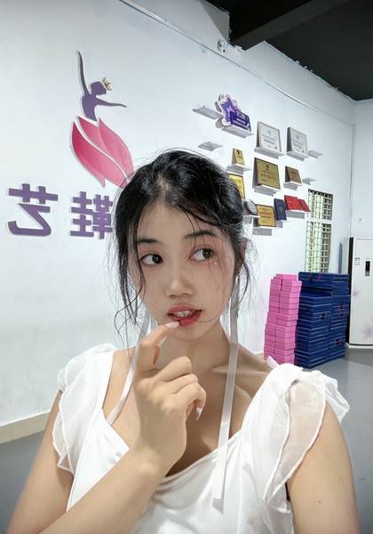 推荐艺人