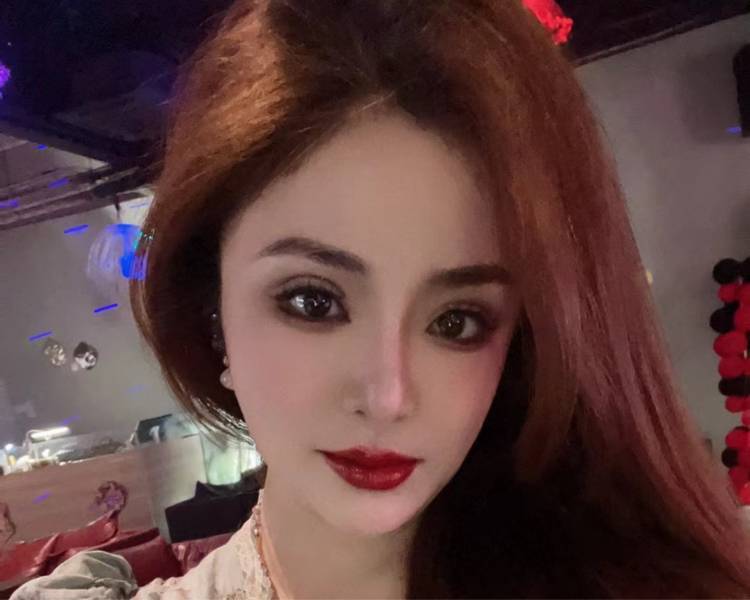 艺人背景图