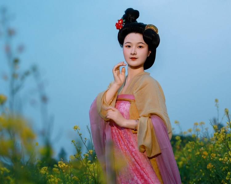 艺人背景图