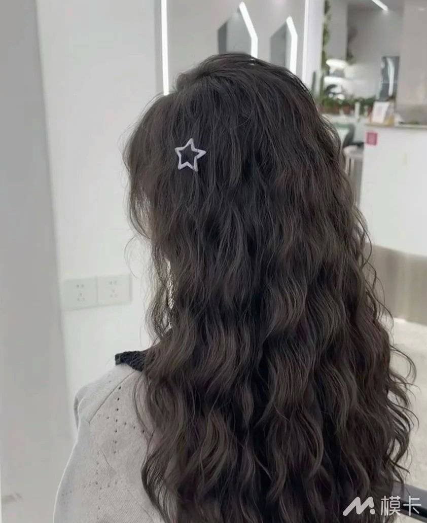 通告图片
