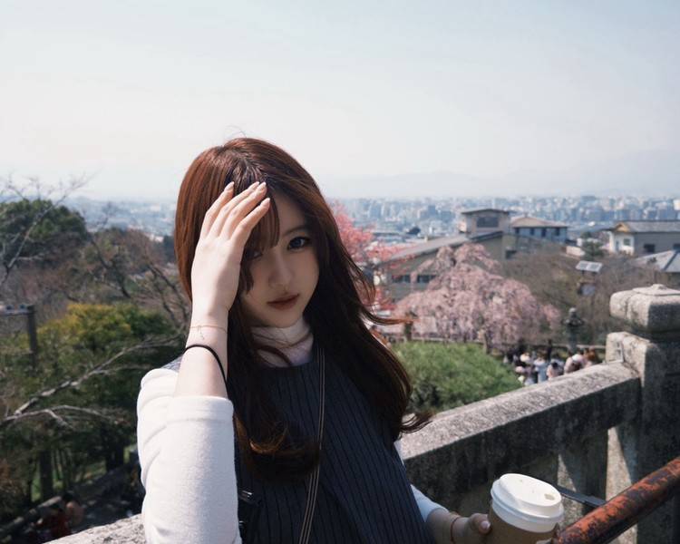 艺人背景图