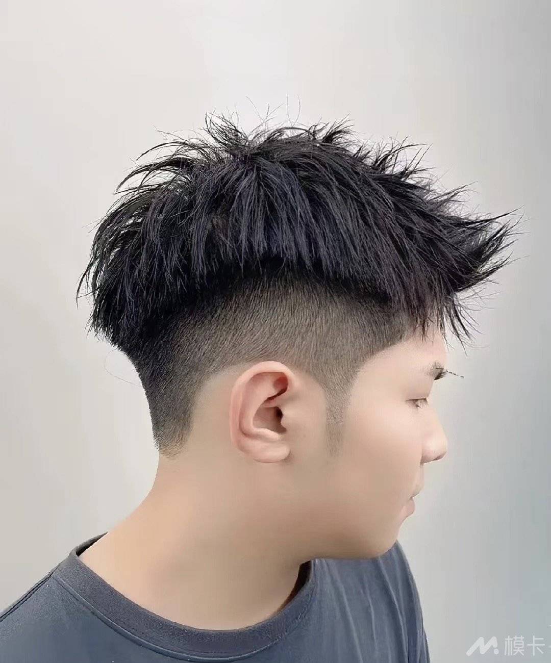 通告图片