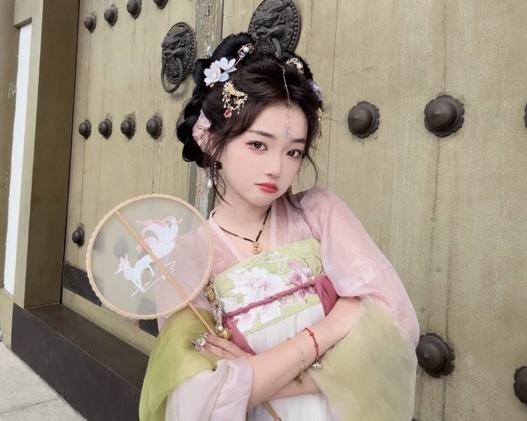 艺人背景图