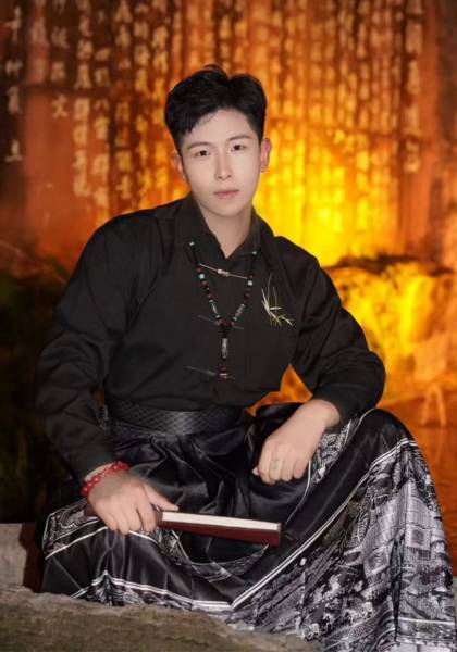 推荐艺人