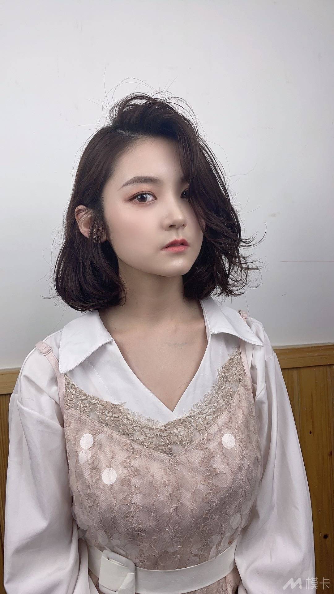 通告图片