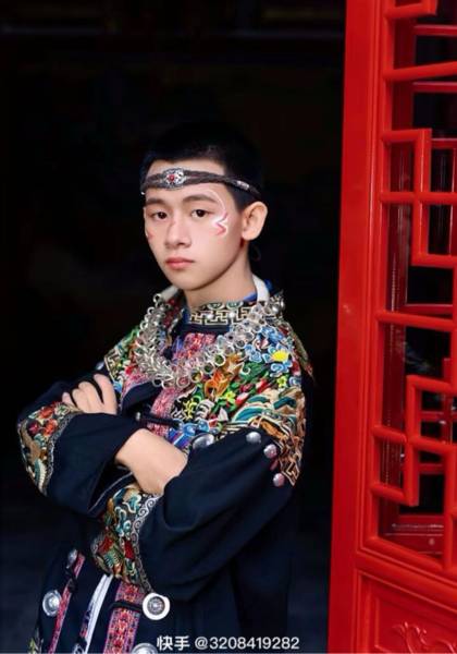 推荐艺人