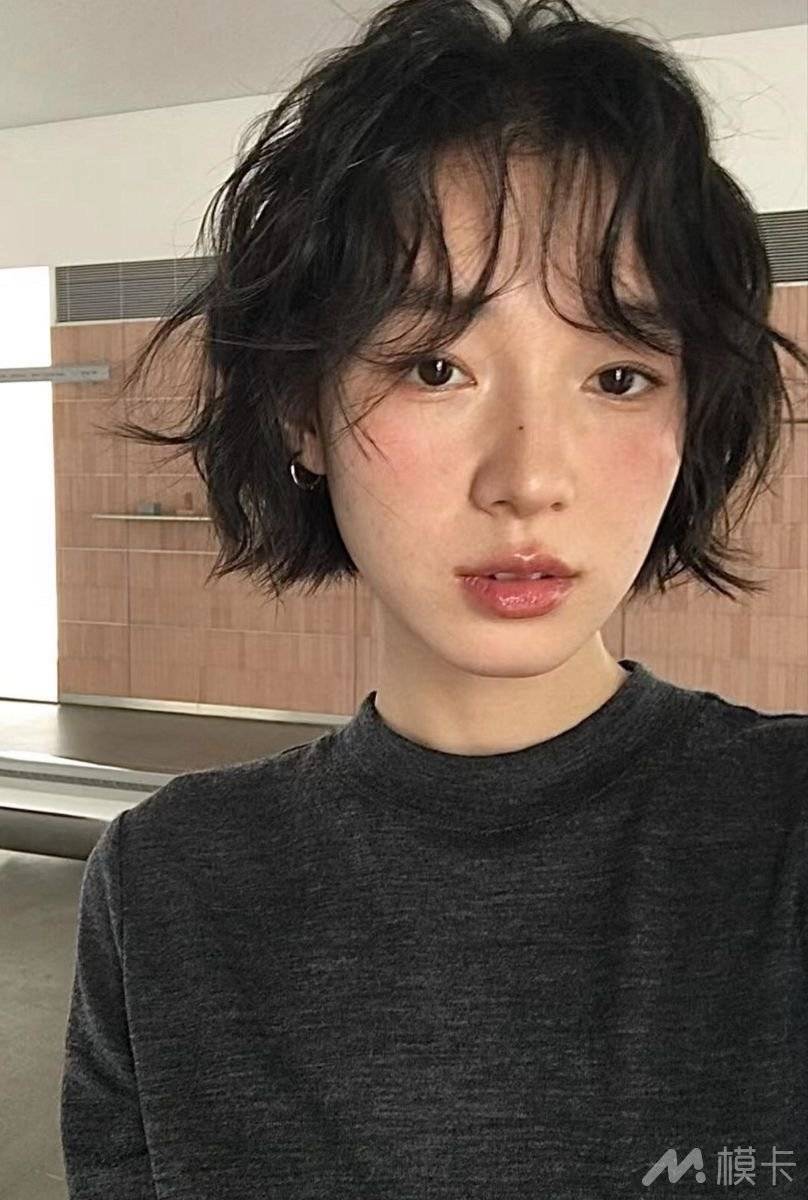 通告图片