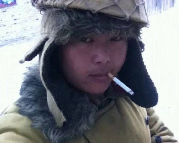 艺人背景图