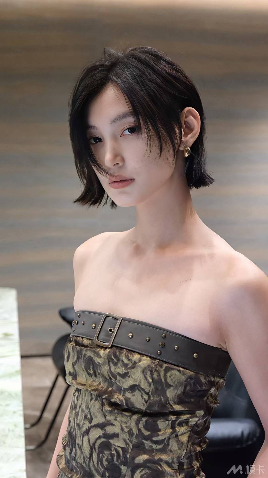 通告图片