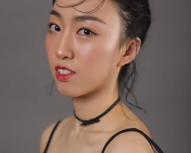 艺人背景图