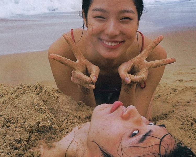 艺人背景图
