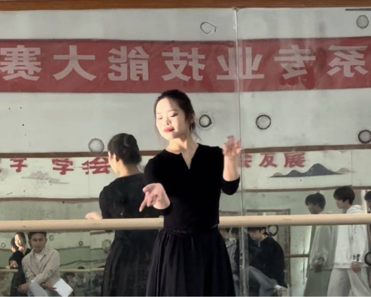 艺人背景图