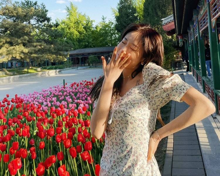 艺人背景图