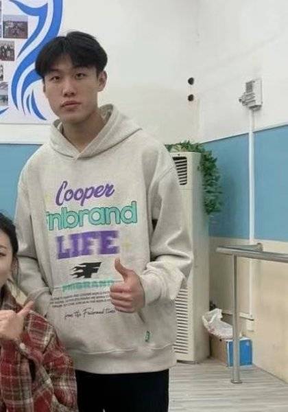 推荐艺人