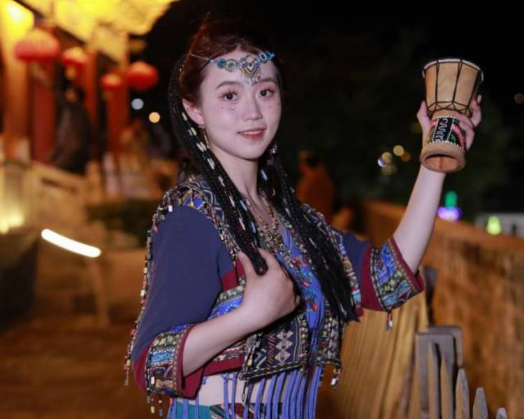 艺人背景图