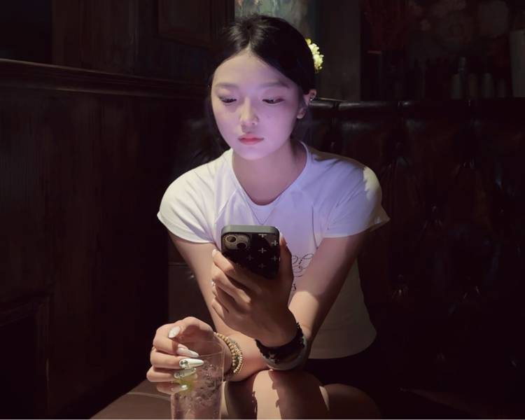 艺人背景图