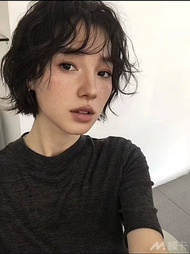 通告图片