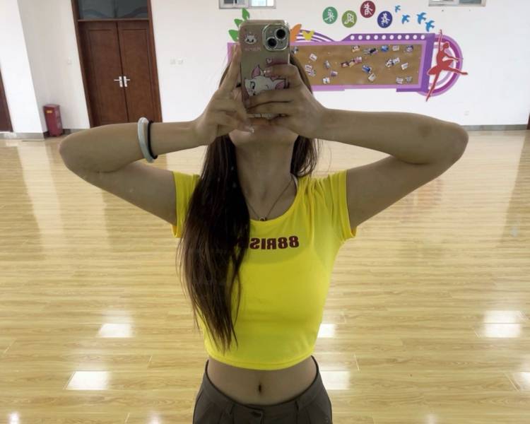 艺人背景图