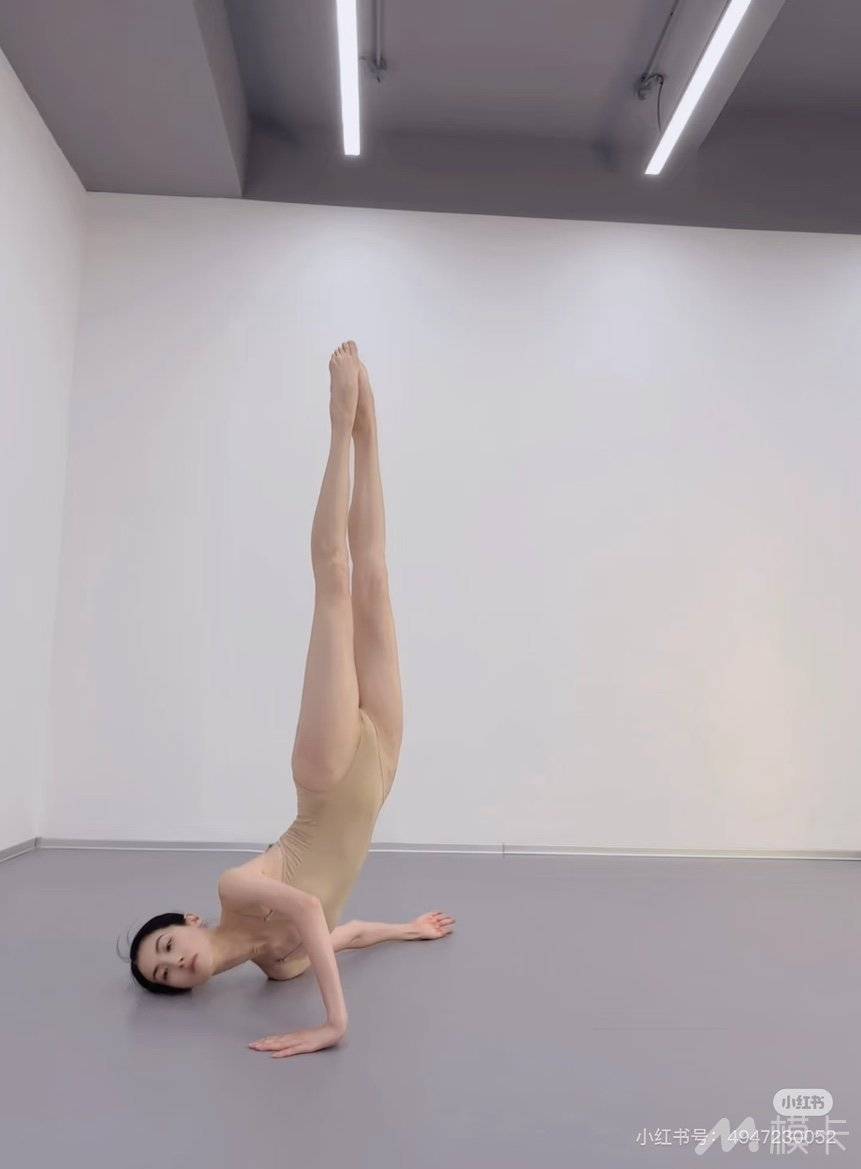 通告图片