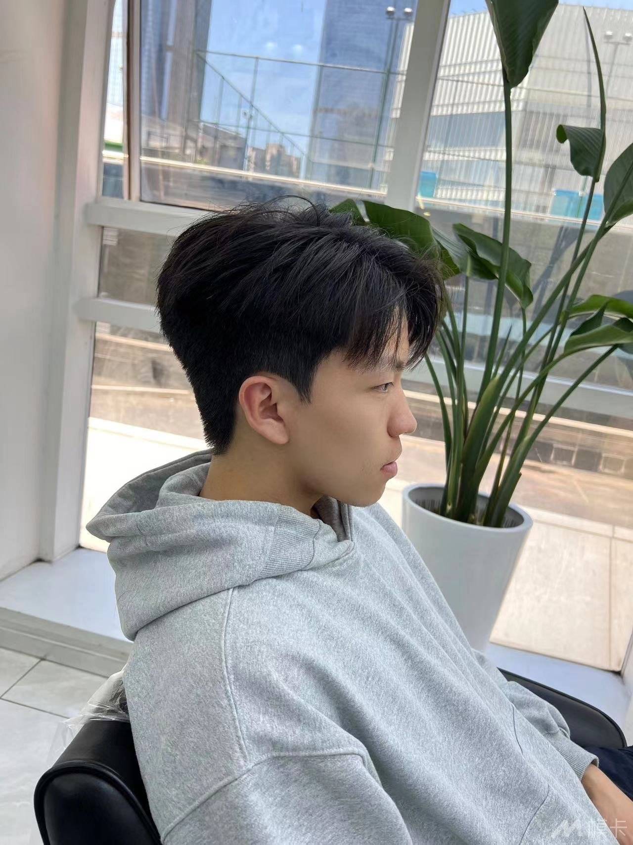 通告图片