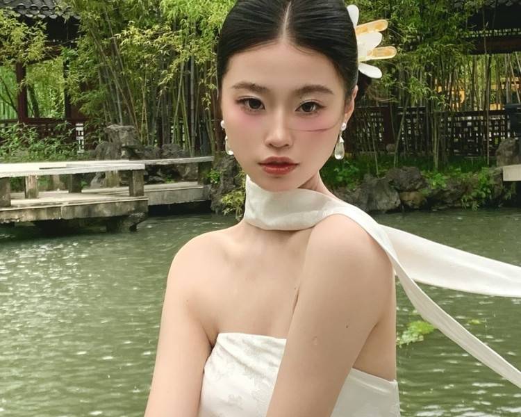 艺人背景图