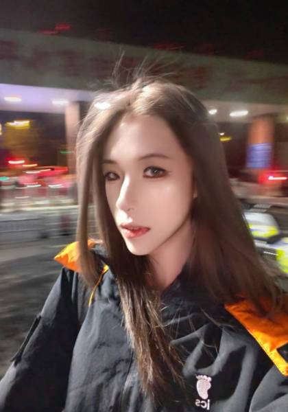 推荐艺人