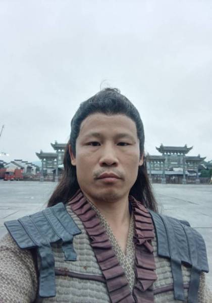 推荐艺人
