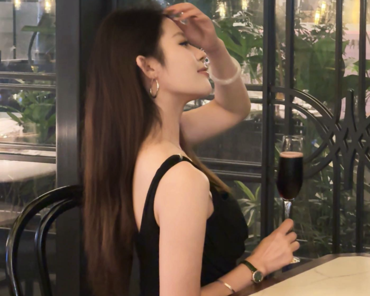 艺人背景图