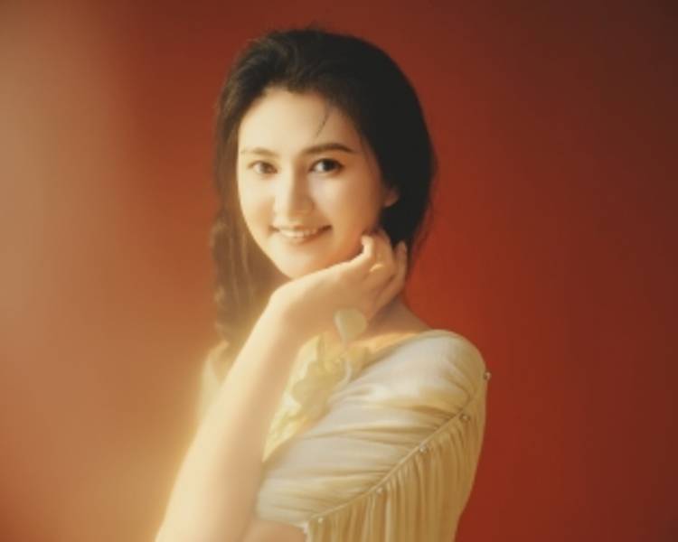 艺人背景图