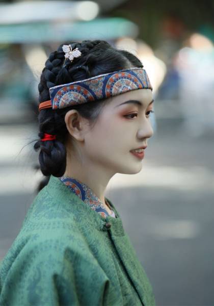 推荐艺人